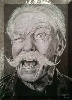 Sir John Hurt.jpg (105246 bytes)